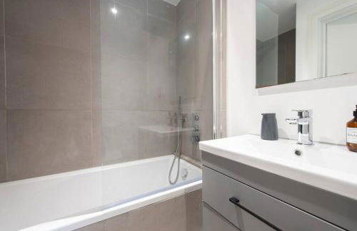 Elevated Elegance 1BR 1BA Flat in Wellmeadow Rd 65B - Foto 10