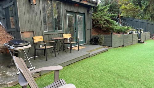 Beautiful place with a great location, free parking, WiFi & large TV. - Foto 2, Garden, Garden view