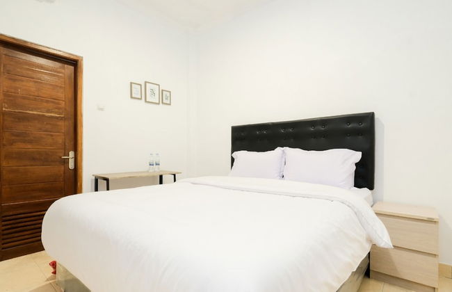 FHStay Maguwo - Photo 4