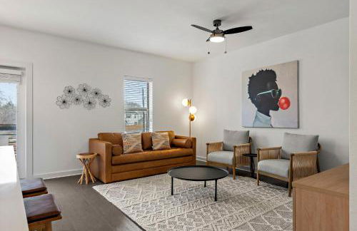 South Lamar Stay - Pickleball, Sauna & Cold Plunge - Photo 3