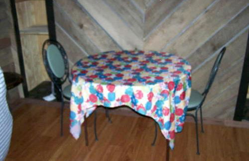 Secluded Watertree Tiny House near Old Hickory Lake – Private Deck, Trails & Breakfast - Foto 3