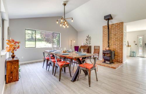 Pool and Deck Wine Country Hideaway in Middletown! - Foto 6