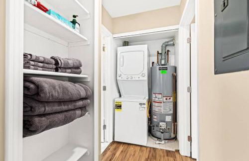 Brand New! 1BR Lower Flat near Downtown Roseville - Foto 9