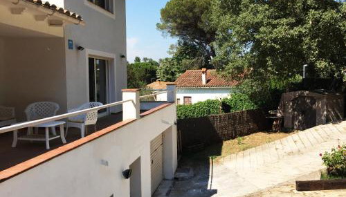 Eco house of oak, 15 min to BCN Max Pax 8 - Foto 5, Garden