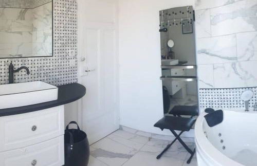 Logement à 30min de la défense avec piscine privative - Foto 31