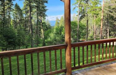 Blacktail Cabin Hideaway with hot tub - Foto 40