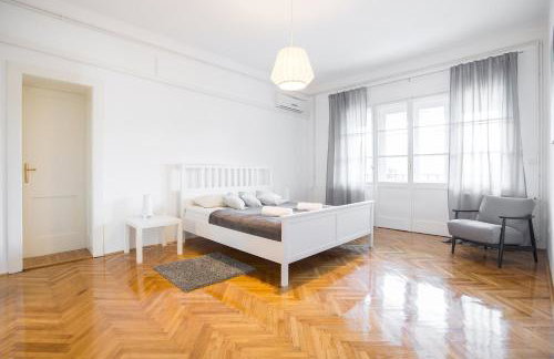 Apartment Ribnjak - Photo 11