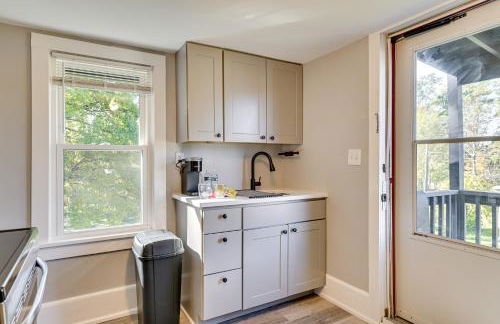 2 Mi to Uptown Centrally Located Kingston Apt! - Foto 10