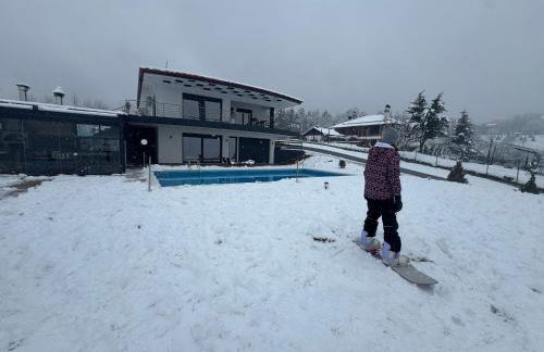 Luxury Villa Rafaela Οικογενειακή βίλα με ιδιωτική πισίνα, BBQ κ παιχνίδια Ιδανική για οικογένειες με παιδια - Foto 69