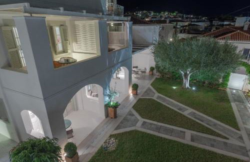 Zoe's Club - Photo 13