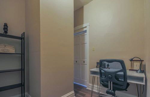 Comfy One Bed Apartment in Forest Park - Foto 14