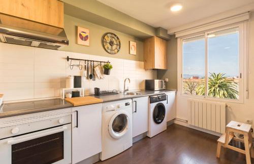 Calma, luz y diseño en el centro de Santander - Photo 1