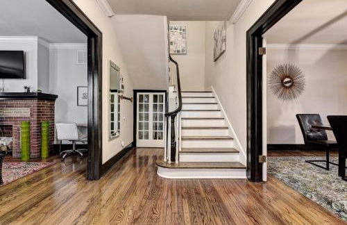 Howes Capitol II-Sleek & spacious-walk to OU Med - Foto 2