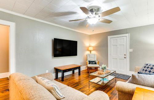 3 Mi to Dtwn! Forest City Haven with Furnished Patio - Foto 4