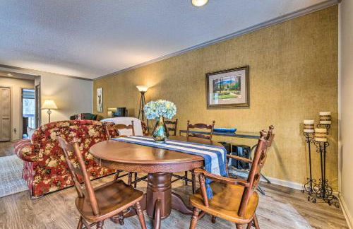 Single-Story Fairfield Bay Condo with Deck! - Foto 9