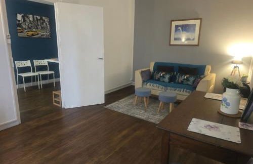 Number 22 - Le Dorat - Apartment One with garden & free parking - Foto 9