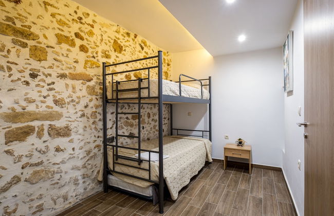 Apartment in Nikiforos Fokas with swimming pool and garden - Photo 8