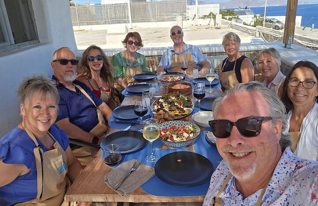 Experiencia en clase de cocina Mykonos para viajeros de cruceros - Foto 11