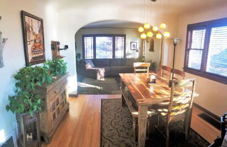 6-Bedroom Tudor in the Downtown Historic District - Foto 3