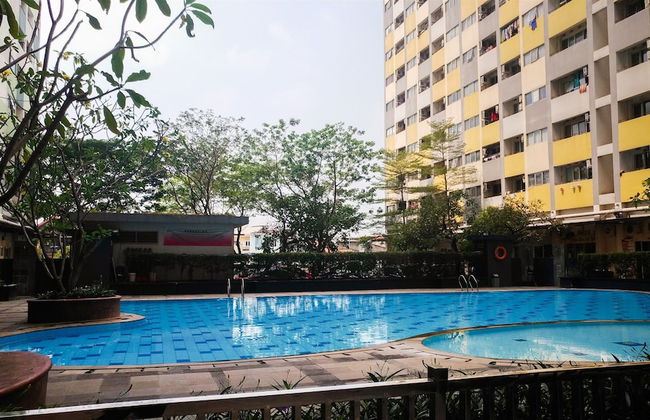 Affordable 2BR at Sentra Timur Apartment - Photo 16