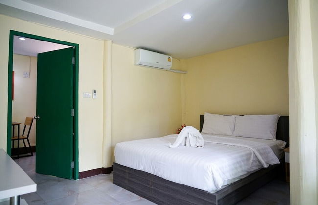 Town Home by The Warehouse Chiang Mai - Photo 5