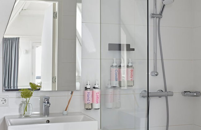 YAYS Amsterdam Salthouse Canal by Numa - Photo 32