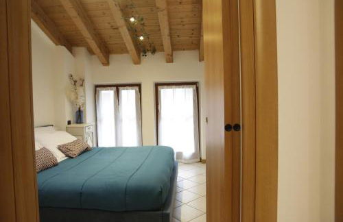 Midnight blues for 3 people near the airport - Foto 17