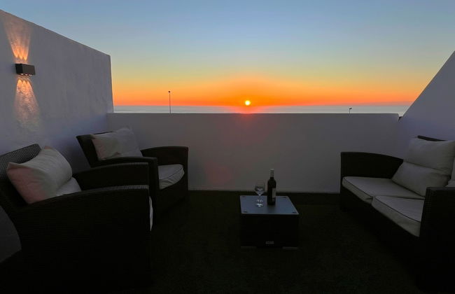 Sea View Bungalow with Communal Pool - Foto 43