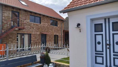 moderne Wohlfühlwohnung auf einem Dreiseitenhof - Foto 2