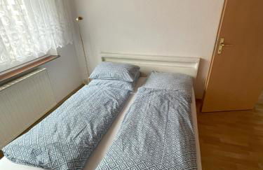 Apartment Klein - alles drin in 45qm, Platz für bis zu 4 Personen plus Hund, egal ob Familie, Kollegen oder Freunde - Foto 8