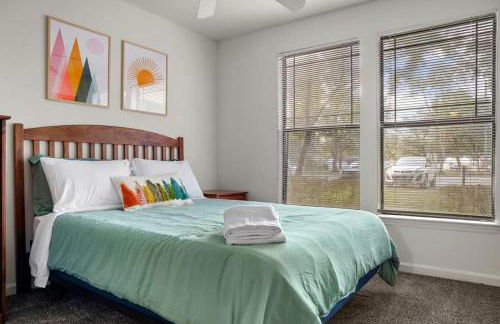 Long Term Stays Allowed Pet Friendly & Pool - Foto 30