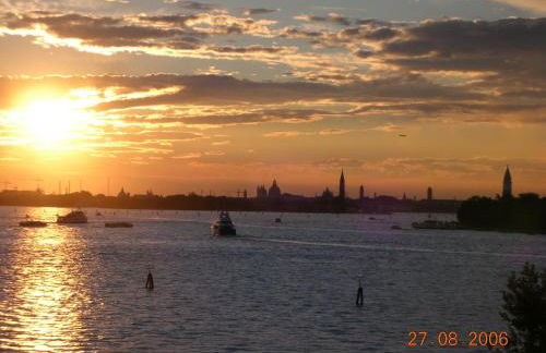 OASIS Golden Lagoon Chalet - Photo 16