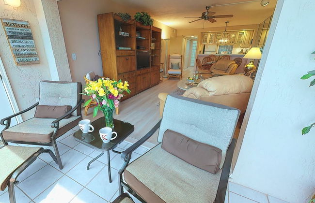 Bay Oaks, 4th Floor Corner - Elevator - Foto 16