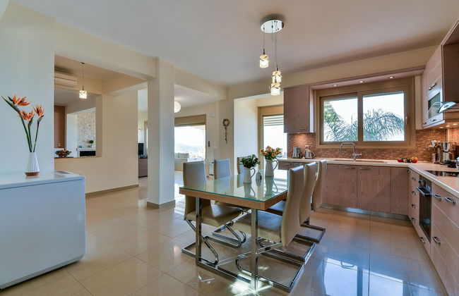 Villa with Striking views over the infinity Pool - Foto 13