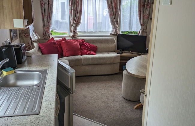 Homely 2 bed Caravan in Portland Dorset - Foto 9