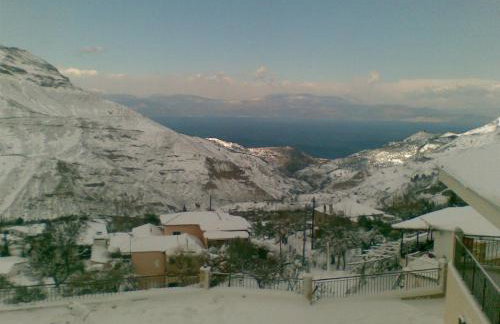 Kallisti Ξενώνας Διακοπτό-Καλάβρυτα - Foto 35