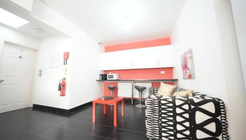 Private Rooms-Private Bathrooms-Near Airport- CABIN CREW paradise - Foto 2