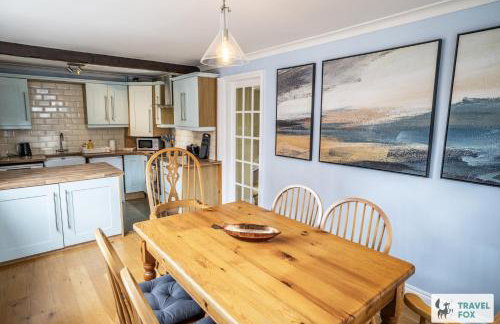 Smithy Bank Cottage - with free parking! - Photo 18