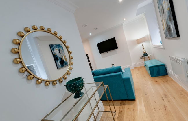 80 by Elite - Photo 12