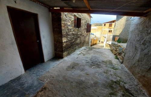 Casa inteira no centro de São Thomé das letras - Foto 17