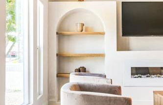 LA Retreat: Stylish 3BR Villa - Photo 7