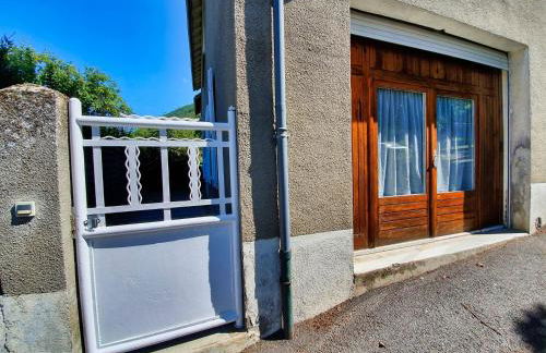 Idéalement situé, spacieux et agréable, parking gratuit et classé 3 étoiles - Foto 13