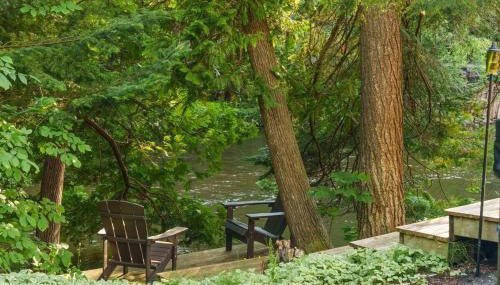 Firefly Lodge! Boardman River! Hot Tub! Woodstove! - Foto 5