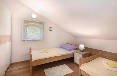 Amazing Home In Ostrobradic - Foto 32