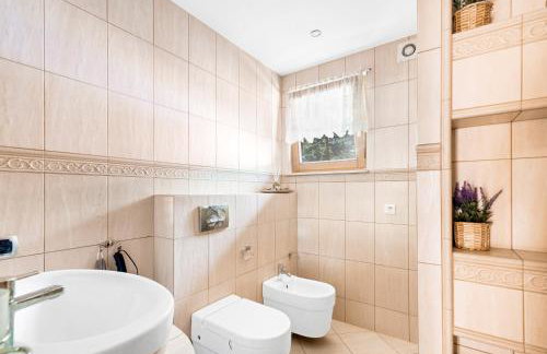 Leśny Dworek Podjazy - Foto 22