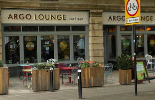 Peterborough City Center Near Healthcare Center One Bed apartment With Free Private Parking Contractors Locum Staff welcome - Foto 26