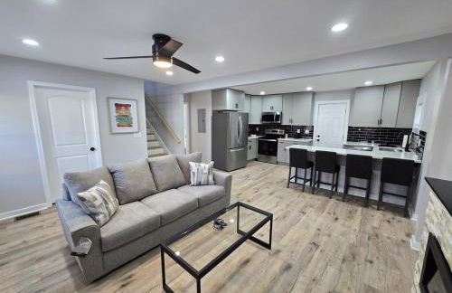 The Silver Villa - 2 King Beds Minutes from Downto - Foto 1