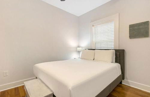 Cozy and Charming House with Luxury Amenities - Foto 8