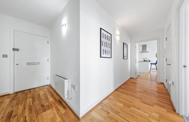 Penthouse 2-bed Apartment in The Heart Of E15 - Foto 28