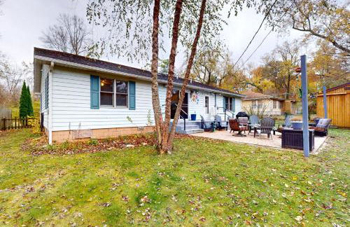 Four Bedrooms & a Beach - Photo 26